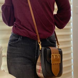 Burberry Crossbody🤎 Barely worn!